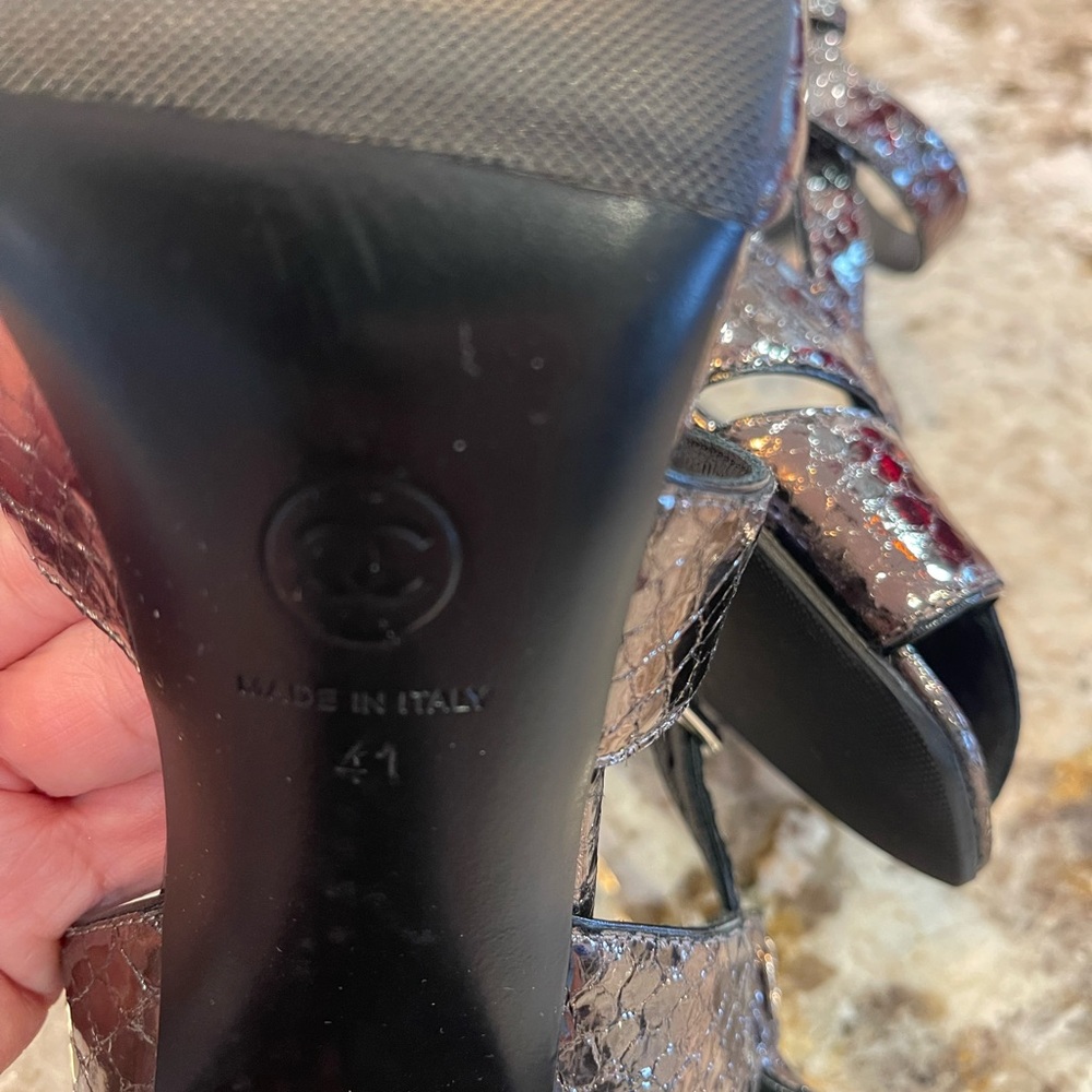 Chanel Python Sandals,Exelent Conditions - image 6